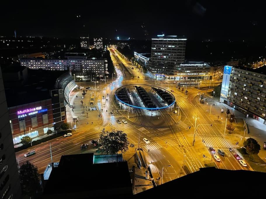 Apartment 100m2 Penthouse On Of The 1000mb/s, Airc. Wroclaw