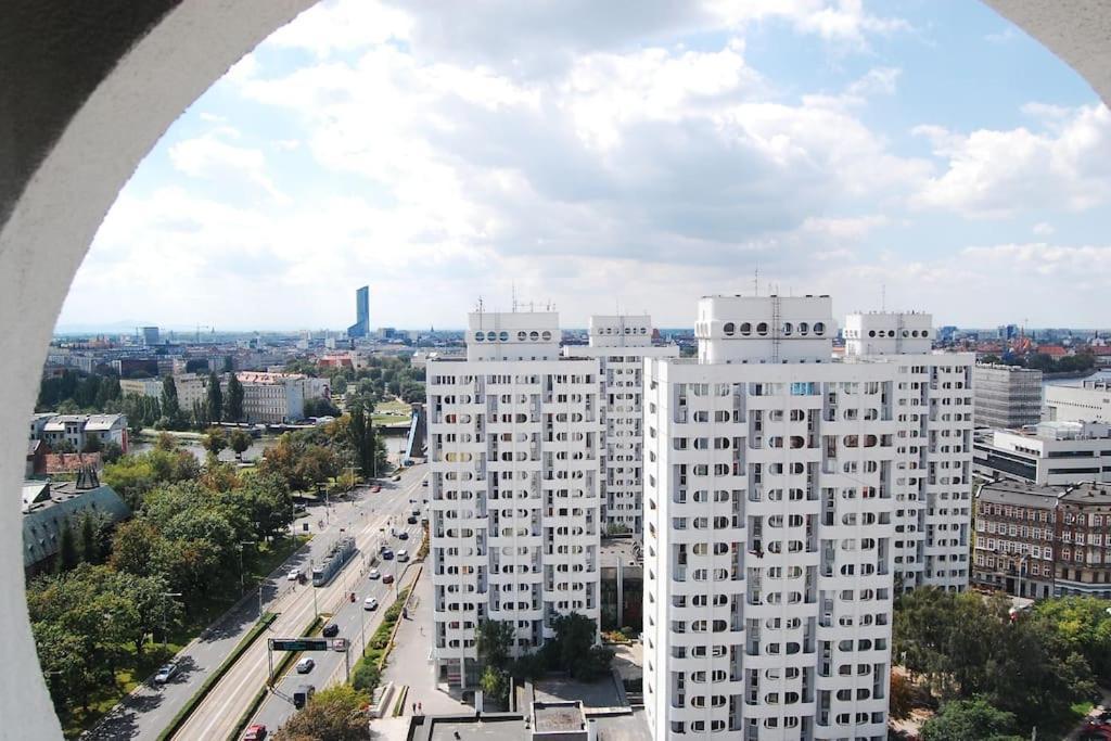 100m2 Penthouse On Of The 1000mb/s, Airc. Apartment