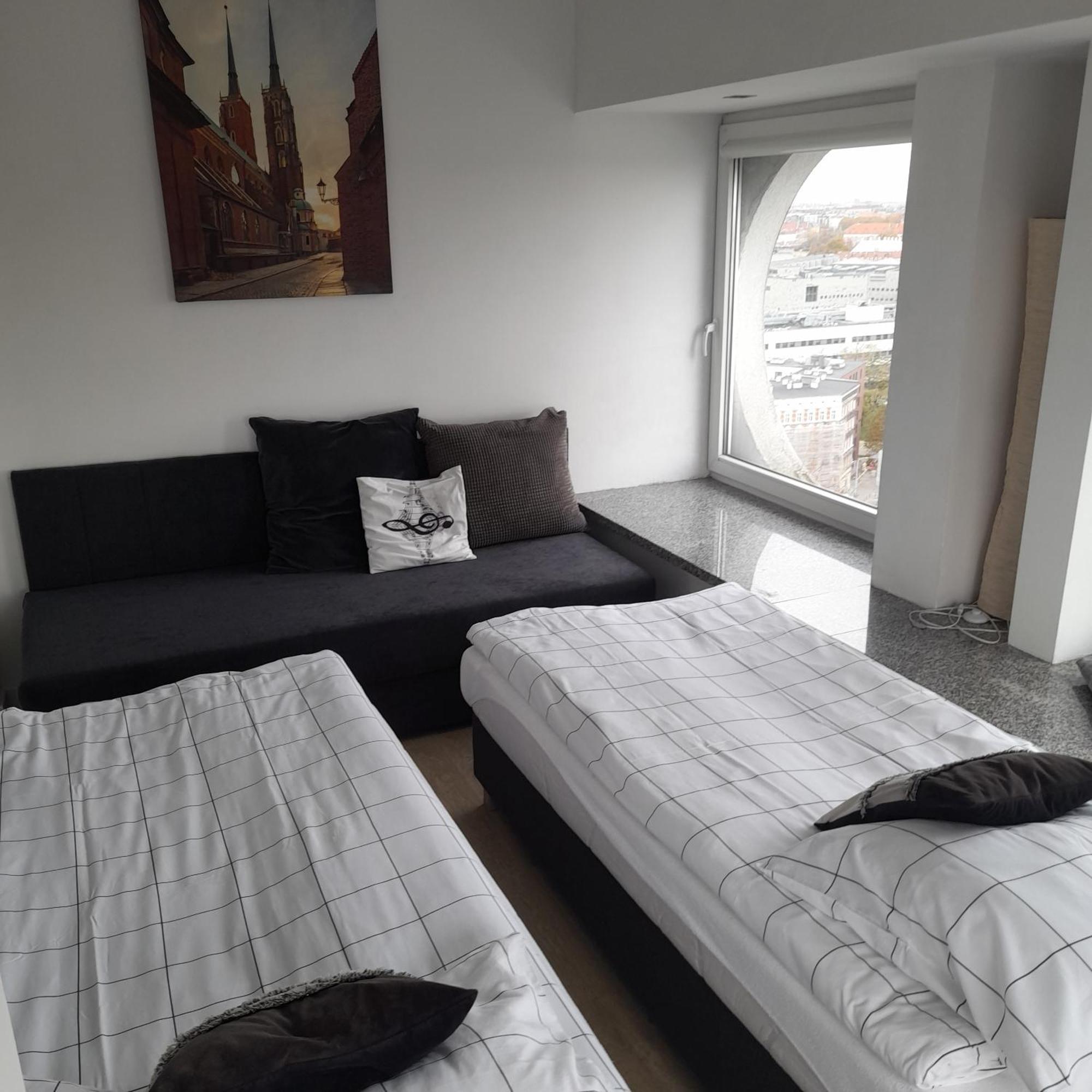 Apartment 100m2 Penthouse On Of The 1000mb/s, Airc. Wroclaw
